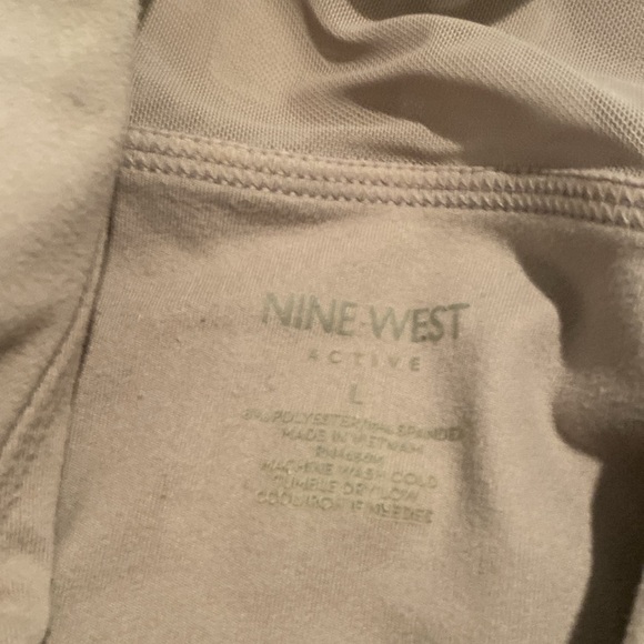 Nine West Ruched Power Mesh Back Sports Bra - Picture 3 of 6